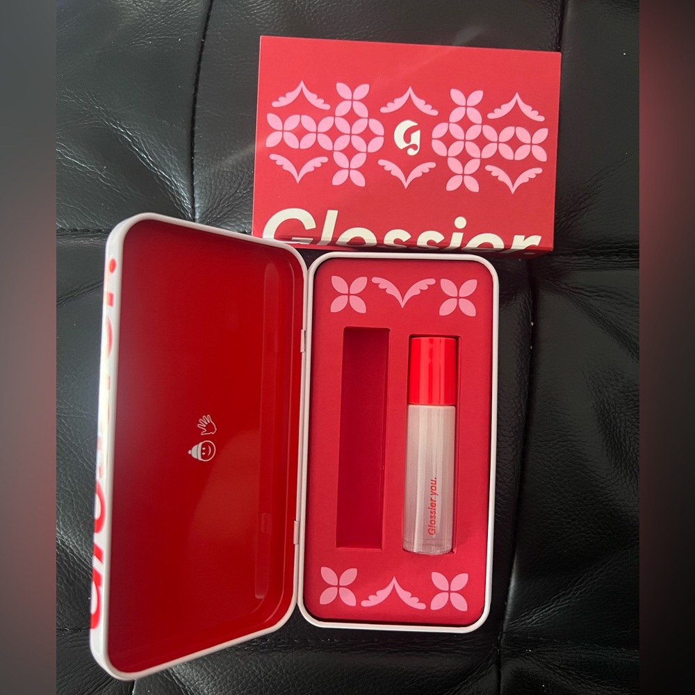 Glossier - You Rollerball in Holiday Tin ❤️